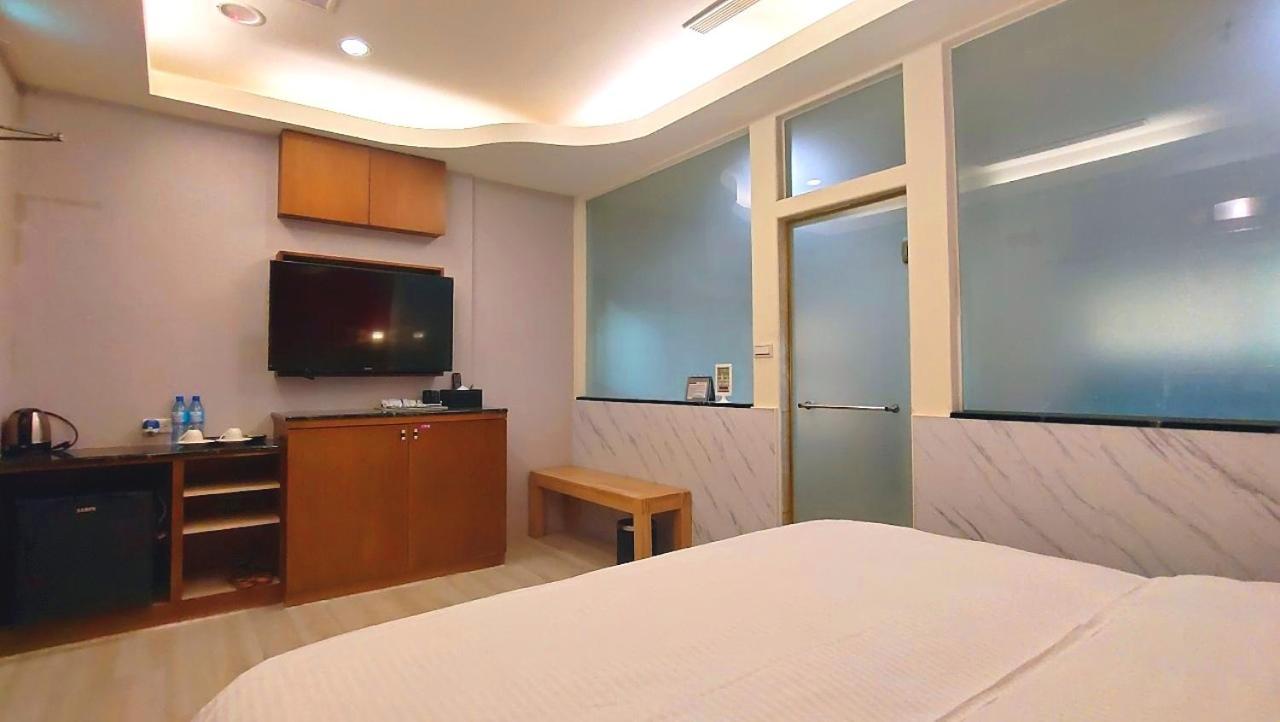 Jin Yong Quan Spa Hotspring Resort Wanli Exterior foto